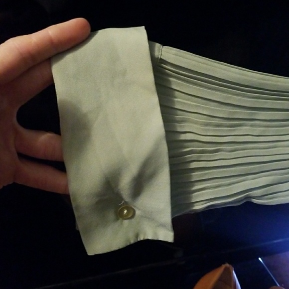 E.k. Designs medium blouse - Picture 8 of 8